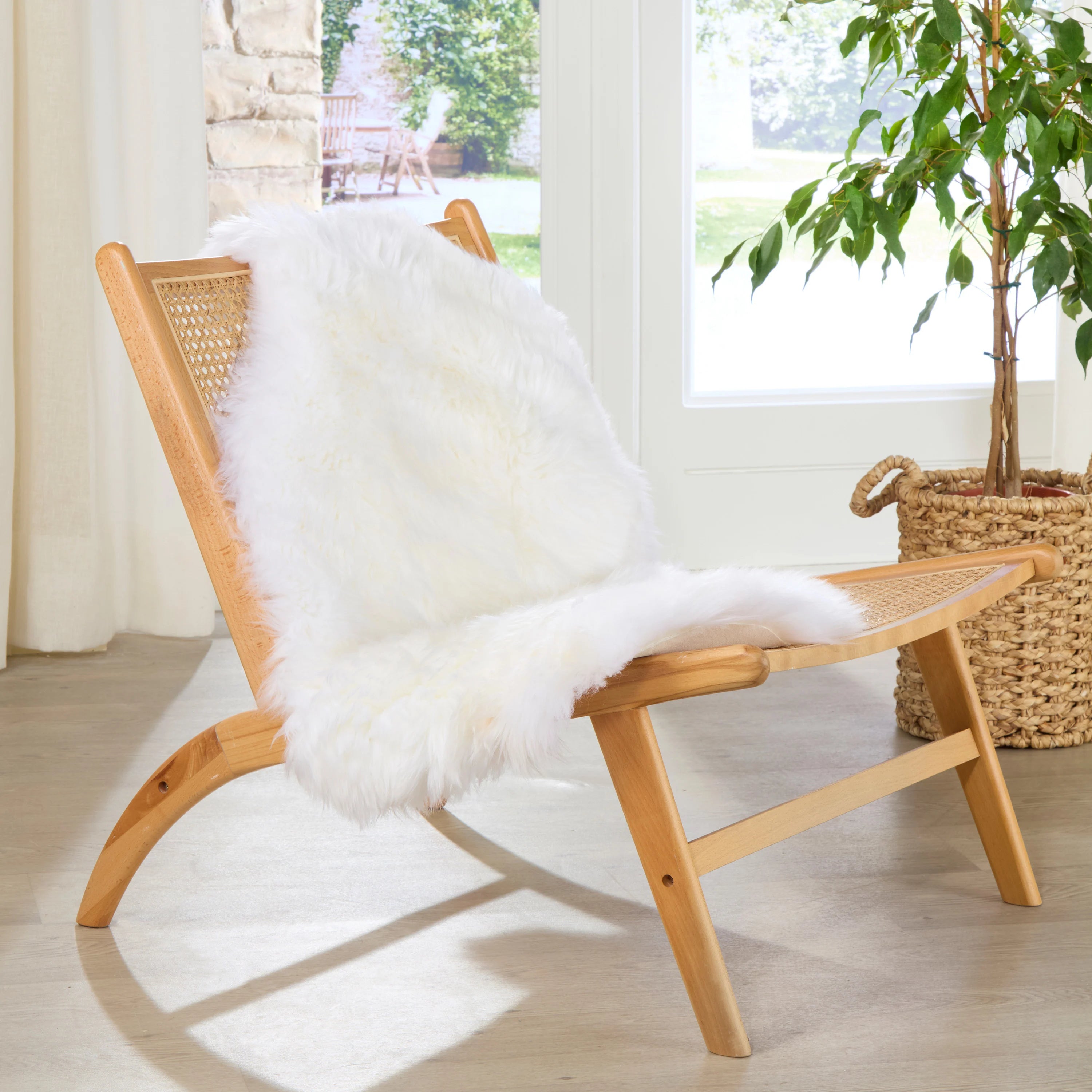 Premium Natural White Sheepskin Rug